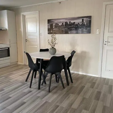 Sentral Og Koselig Leilighet Tromsø Extérieur photo