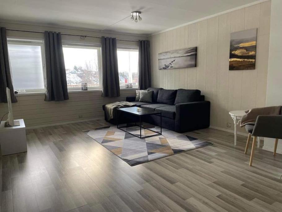 Sentral Og Koselig Appartamento